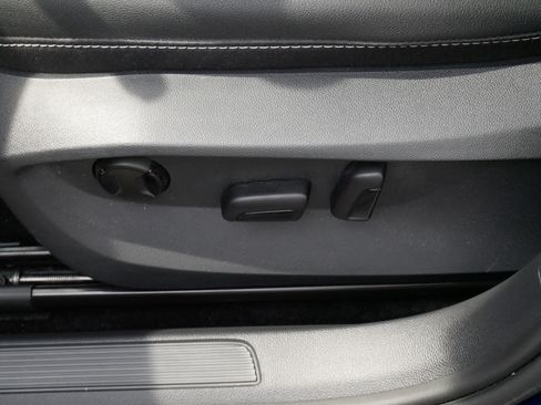 Certified 2024 Volkswagen Taos SE AWD/4WD image 19