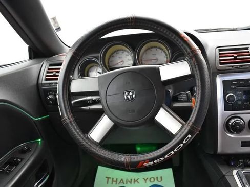 Used 2010 Dodge Challenger SE RWD image 17