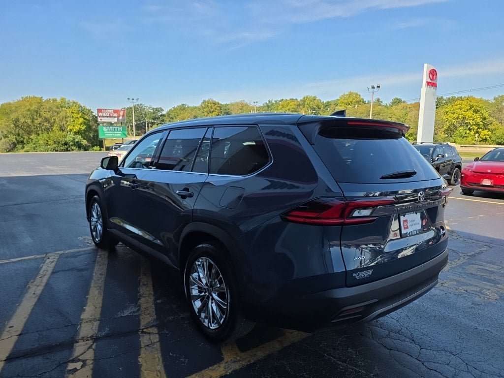 Used 2026 Toyota Grand Highlander AWD image 8