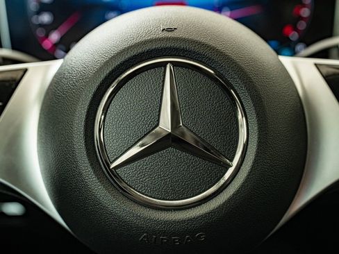 Certified 2025 Mercedes-Benz C 300 4MATIC Sedan image 30