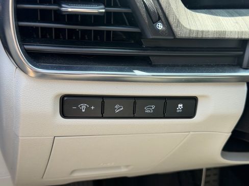 Certified 2023 Kia Telluride SX Prestige AWD/4WD image 9