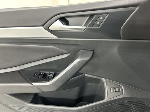 Used 2025 Volkswagen Jetta S FWD image 11