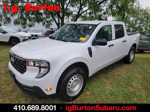 Used 2025 Ford Maverick XL FWD image 3