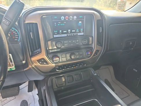 Used 2018 GMC Sierra 2500 Denali AWD/4WD image 27