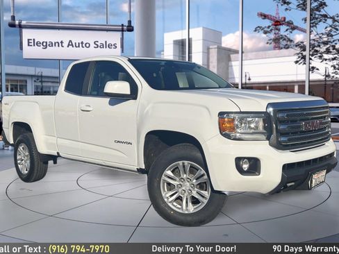 Used 2020 GMC Canyon SLE w/ Driver Alert Package image 3
