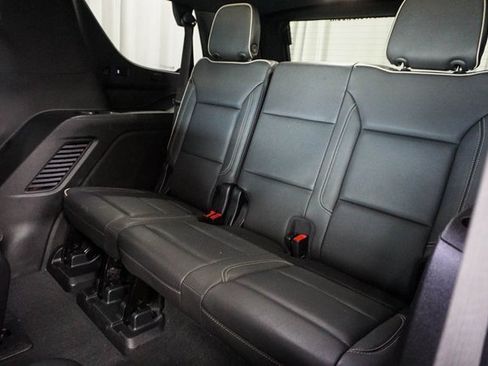 Used 2022 GMC Yukon SLT w/ SLT Premium Package image 25