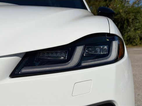 New 2026 Jaguar F-PACE R-Dynamic S image 9