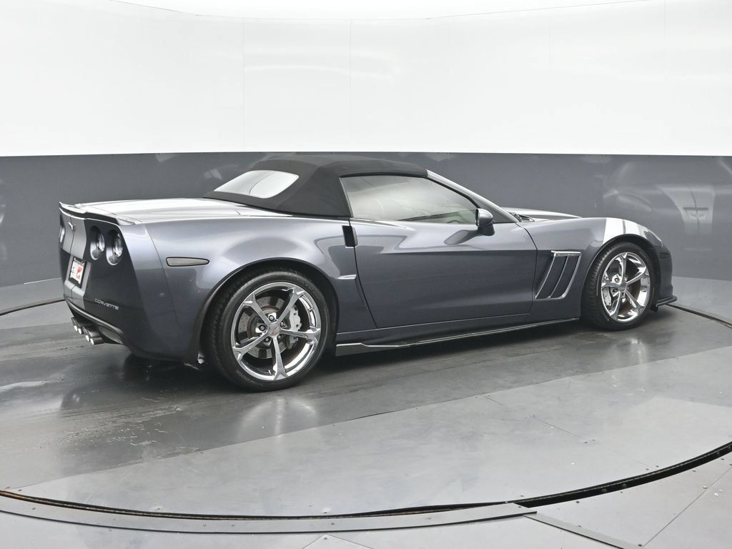 Used 2013 Chevrolet Corvette Grand Sport w/ 2LT Preferred Equipment Group RWD image 3