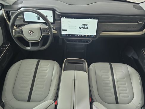 Used 2025 Rivian R1S Adventure AWD/4WD image 26