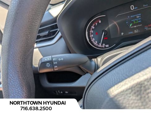 Used 2023 Toyota RAV4 LE AWD/4WD image 22