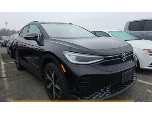 Used 2024 Volkswagen ID.4 Pro S image 2