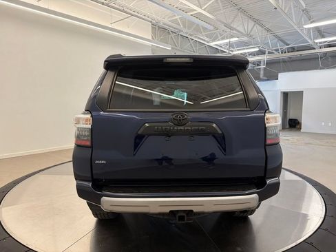 Used 2024 Toyota 4Runner TRD Off-Road Premium w/ Off Road Premium Plus Package AWD/4WD image 4