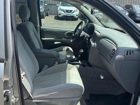 Used 2008 Chevrolet TrailBlazer 4WD image 16
