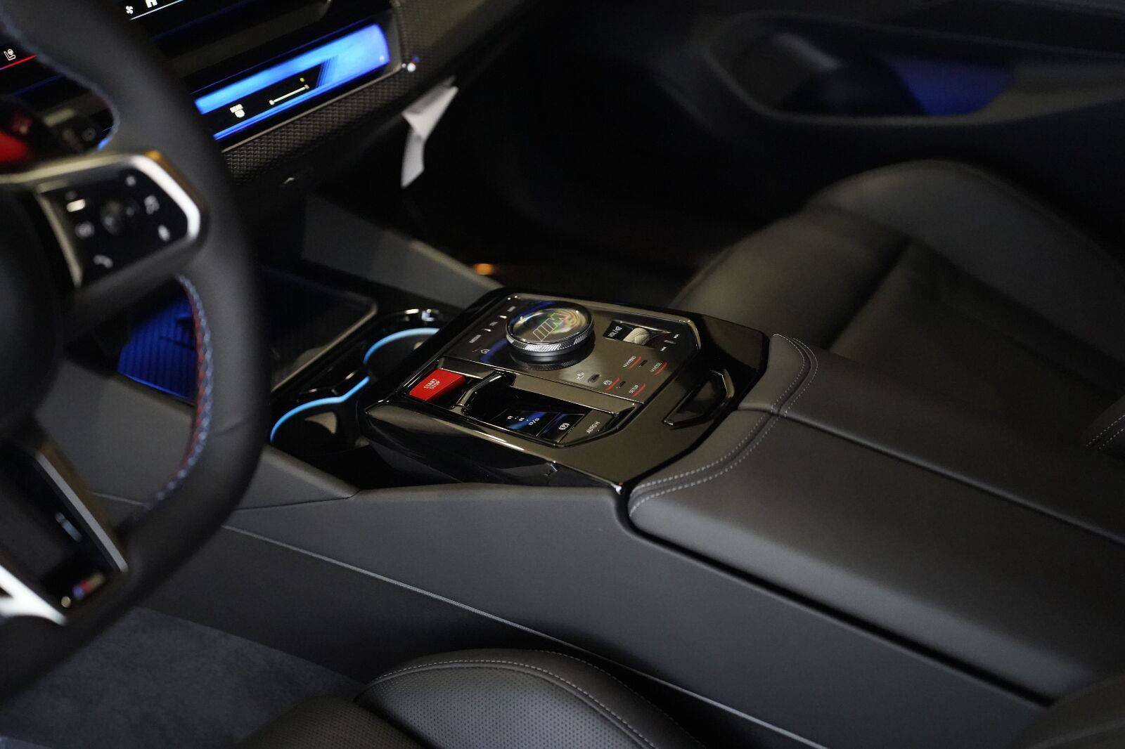 New 2027 BMW M5 Touring AWD/4WD image 7