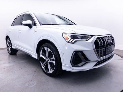 Used 2019 Audi Q3 2.0T Prestige w/ Prestige Package AWD/4WD image 14