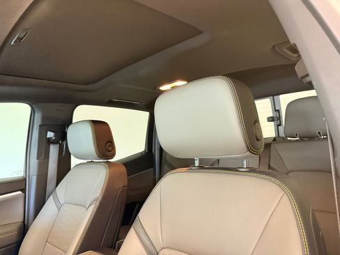 Used 2023 Chevrolet Colorado ZR2 w/ ZR2 Convenience Package III image 25