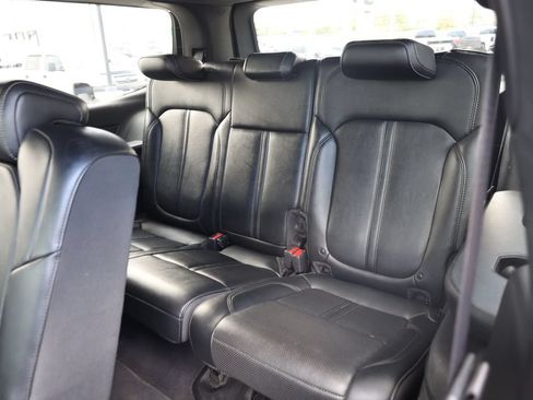 Used 2024 Jeep Wagoneer Series II w/ Flexible Seating Group AWD/4WD image 18