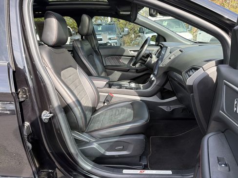 Used 2021 Ford Edge ST-Line FWD image 35