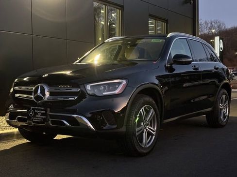 Certified 2022 Mercedes-Benz GLC 300 GLC 300 image 2