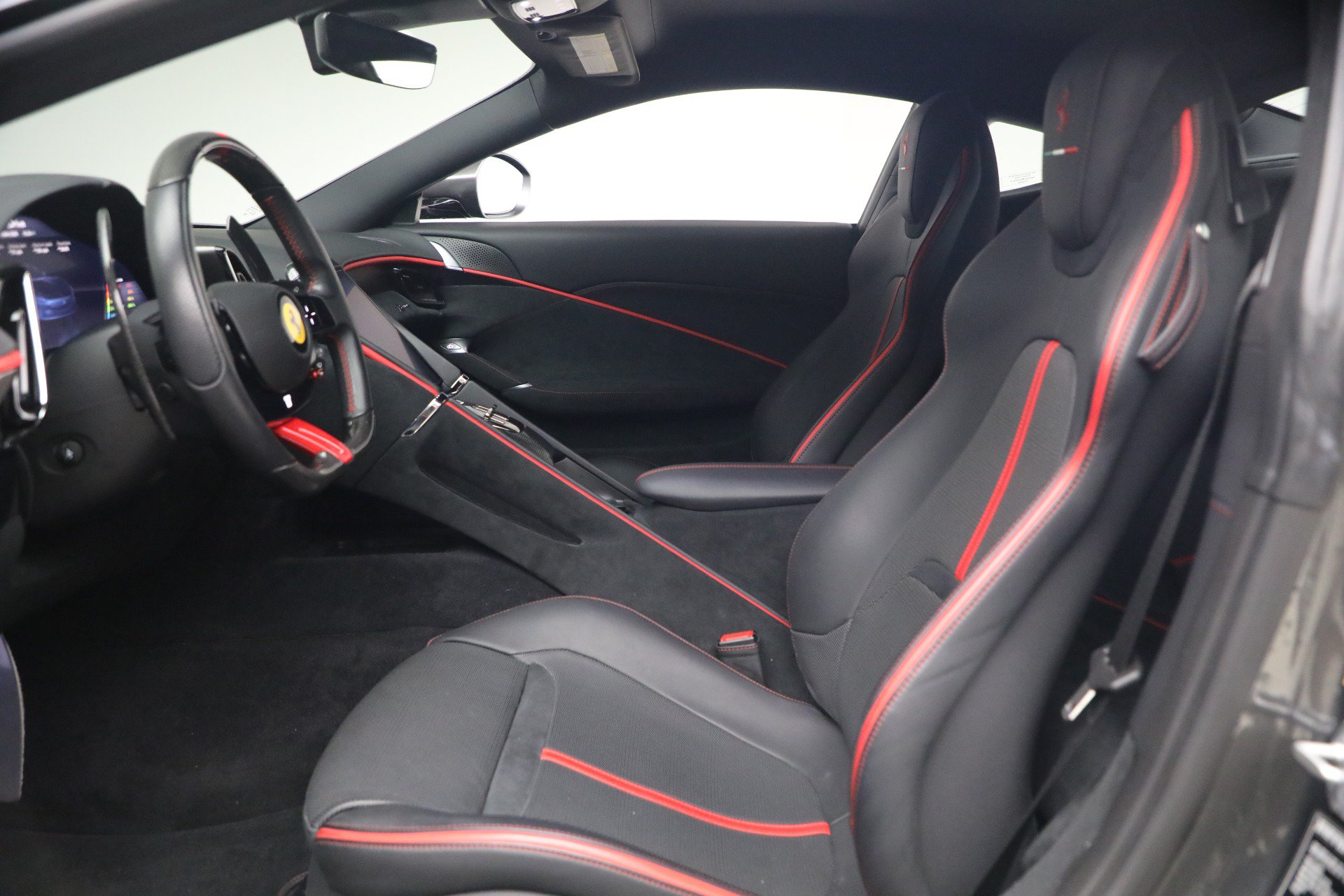 Certified 2023 Ferrari Roma RWD image 15