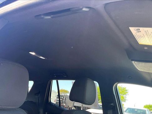 Used 2025 GMC Terrain Elevation AWD/4WD image 30