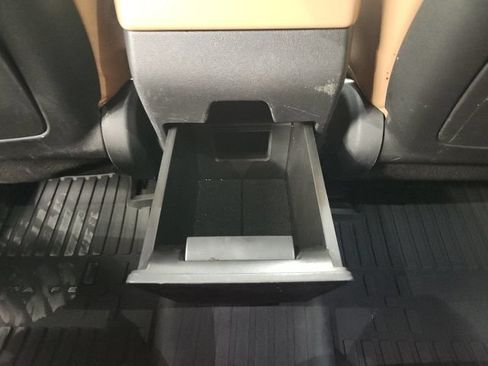 Used 2025 Hyundai Santa Fe Limited FWD image 37