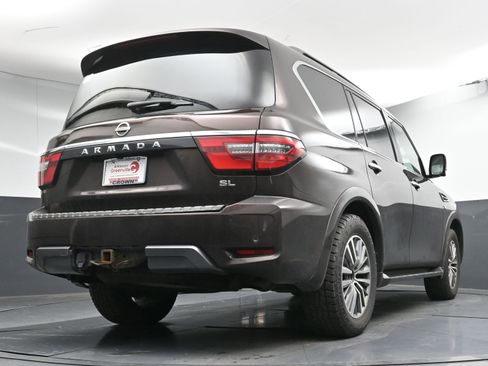 Used 2021 Nissan Armada SL w/ Captain's Chairs Package image 31