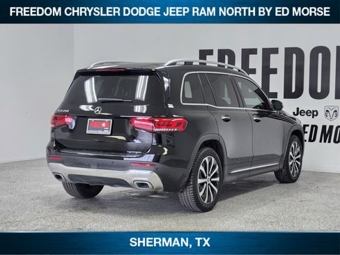 Used 2021 Mercedes-Benz GLB 250 image 4