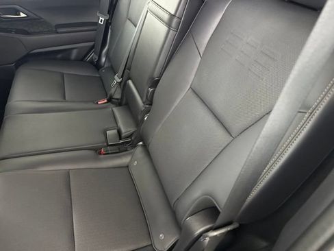 Used 2024 Lexus GX 550 AWD/4WD image 29
