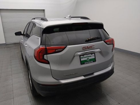 Used 2021 GMC Terrain SLE w/ Driver Convenience Package FWD image 6