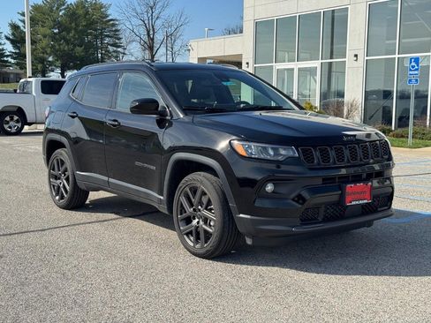 New 2026 Jeep Compass Latitude AWD/4WD image 2