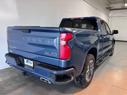 Used 2024 Chevrolet Silverado 1500 High Country w/ Z71 Off-Road Package AWD/4WD image 5
