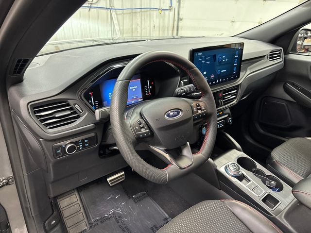 Used 2024 Ford Escape ST-Line w/ Tech Pack #1 AWD/4WD image 19