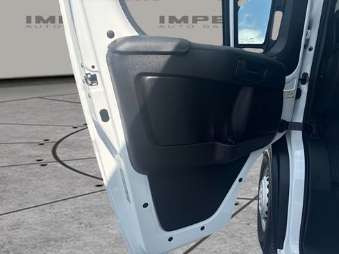 Used 2025 RAM ProMaster 2500 w/ Convenience Group FWD image 20