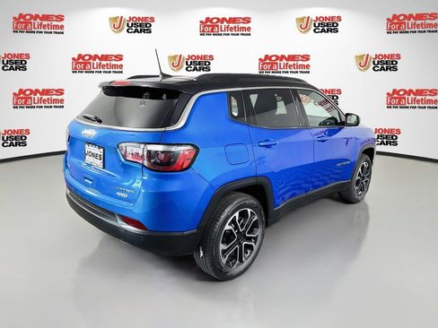 Used 2023 Jeep Compass Limited w/ Sun and Sound Group AWD/4WD image 17