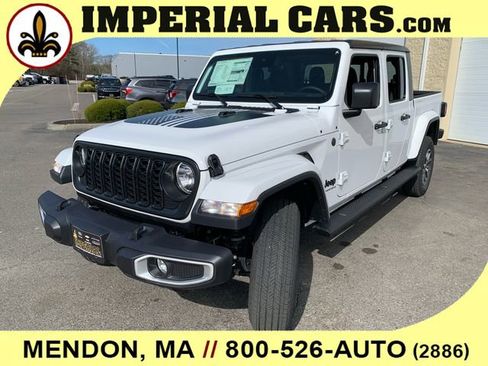 New 2025 Jeep Gladiator Sport image 6