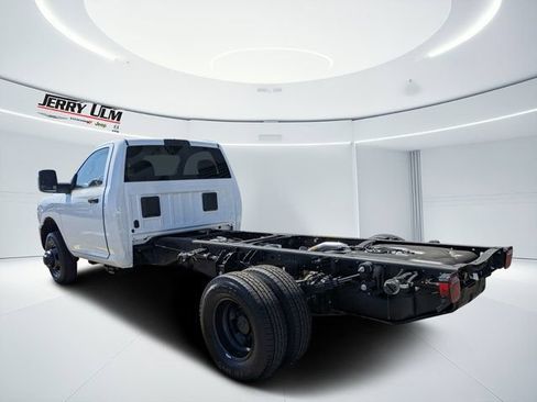 New 2026 RAM 3500 Tradesman AWD/4WD image 6