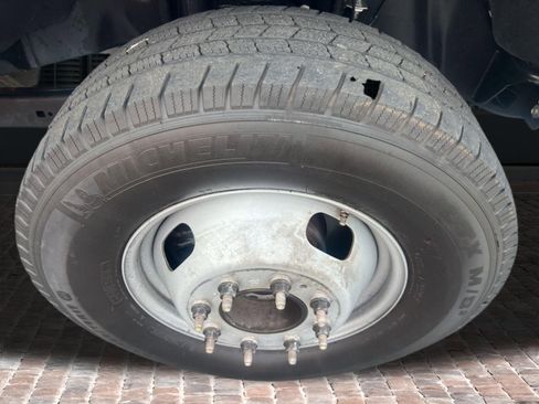 Used 2025 Ford F350 XL image 19