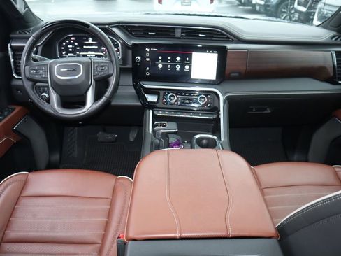 Certified 2025 GMC Sierra 1500 Denali Ultimate image 19