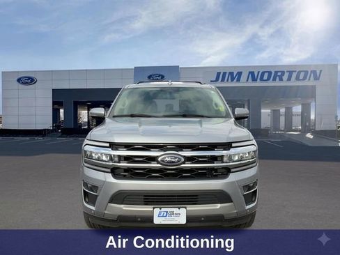 Used 2024 Ford Expedition Limited image 10