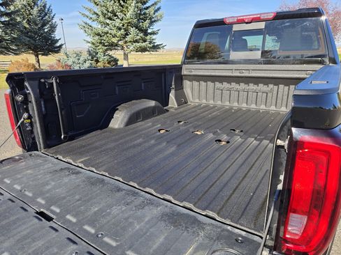 Used 2020 GMC Sierra 3500 Denali w/ Denali Ultimate Package image 7