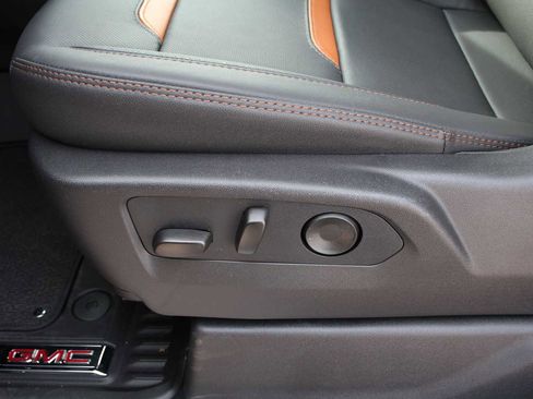 New 2026 GMC Sierra 2500 AT4 w/ AT4 Premium Plus Package image 29