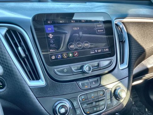 Used 2024 Chevrolet Malibu LT image 5