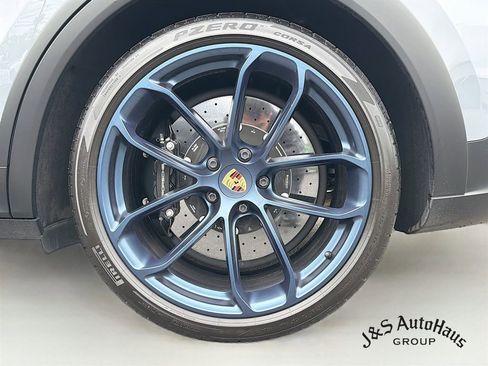 Used 2022 Porsche Cayenne Turbo GT AWD/4WD image 36