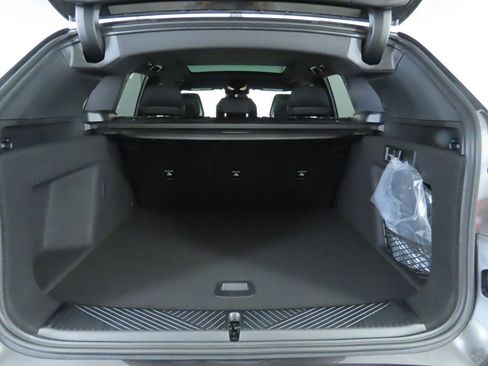 Used 2025 BMW X3 xDrive30i w/ Premium Package image 28