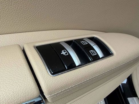 Used 2012 Mercedes-Benz S 550 image 24