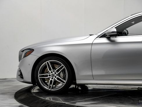 Used 2020 Mercedes-Benz E 350 4MATIC Sedan w/ Parking Assistance Package image 6
