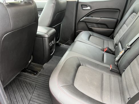 Used 2015 Subaru Forester 2.5i Premium w/ All-Weather Package AWD/4WD image 16