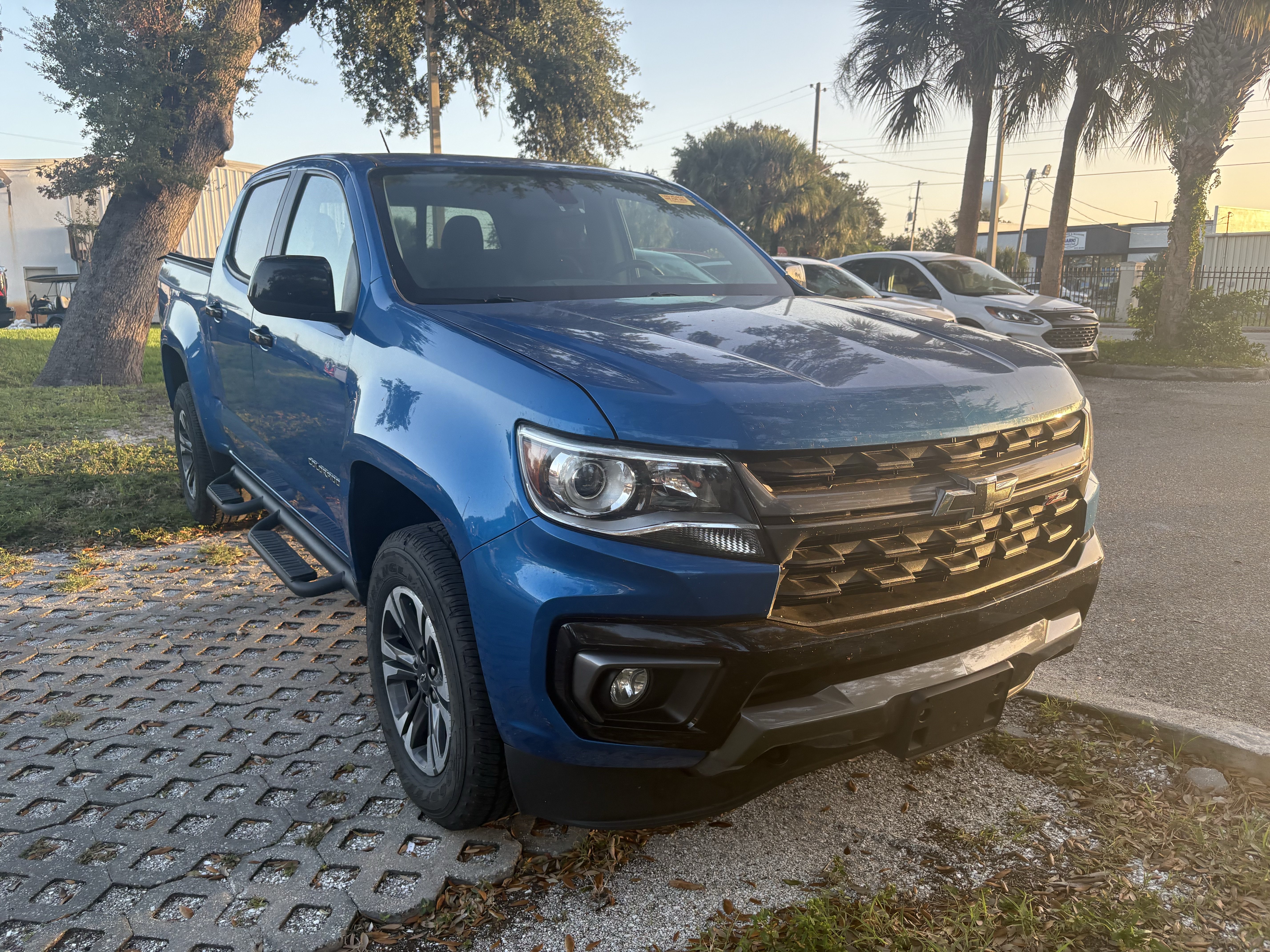 Used 2022 Chevrolet Colorado Z71 w/ Trail Boss Package AWD/4WD image 1