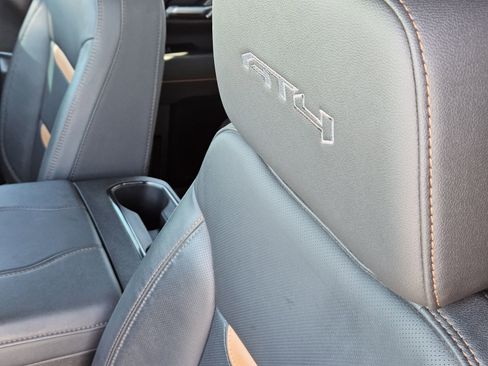 Certified 2025 GMC Sierra 2500 AT4 w/ AT4 Premium Plus Package image 34